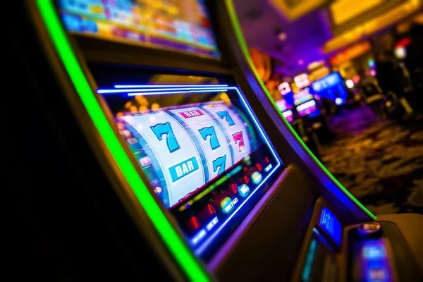 satset138 aman Aviator game interface showing live multiplier counter and cash-out button